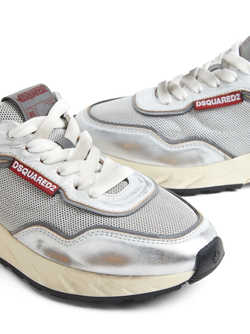 SNEAKERS DSQUARED2 DESGASTADO