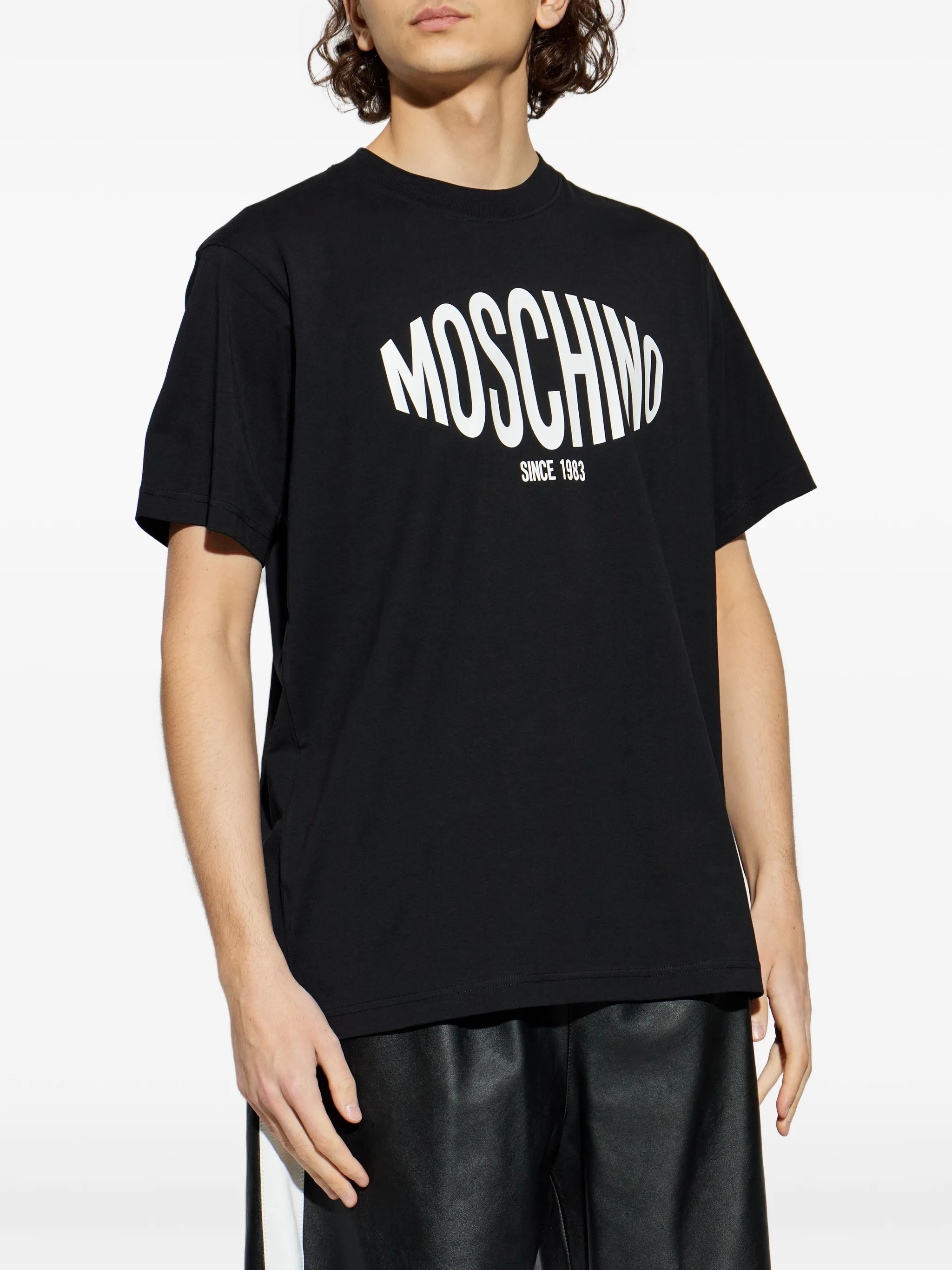 CAMISETA MOSCHINO LOGO