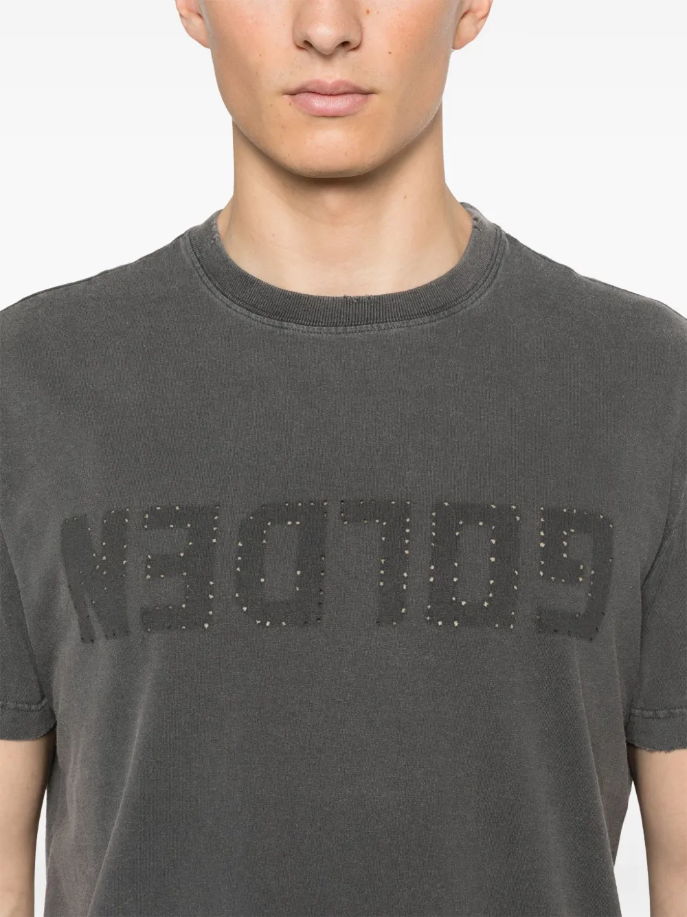 CAMISETA GOLDEN GOOSE LOGO PERFORADO