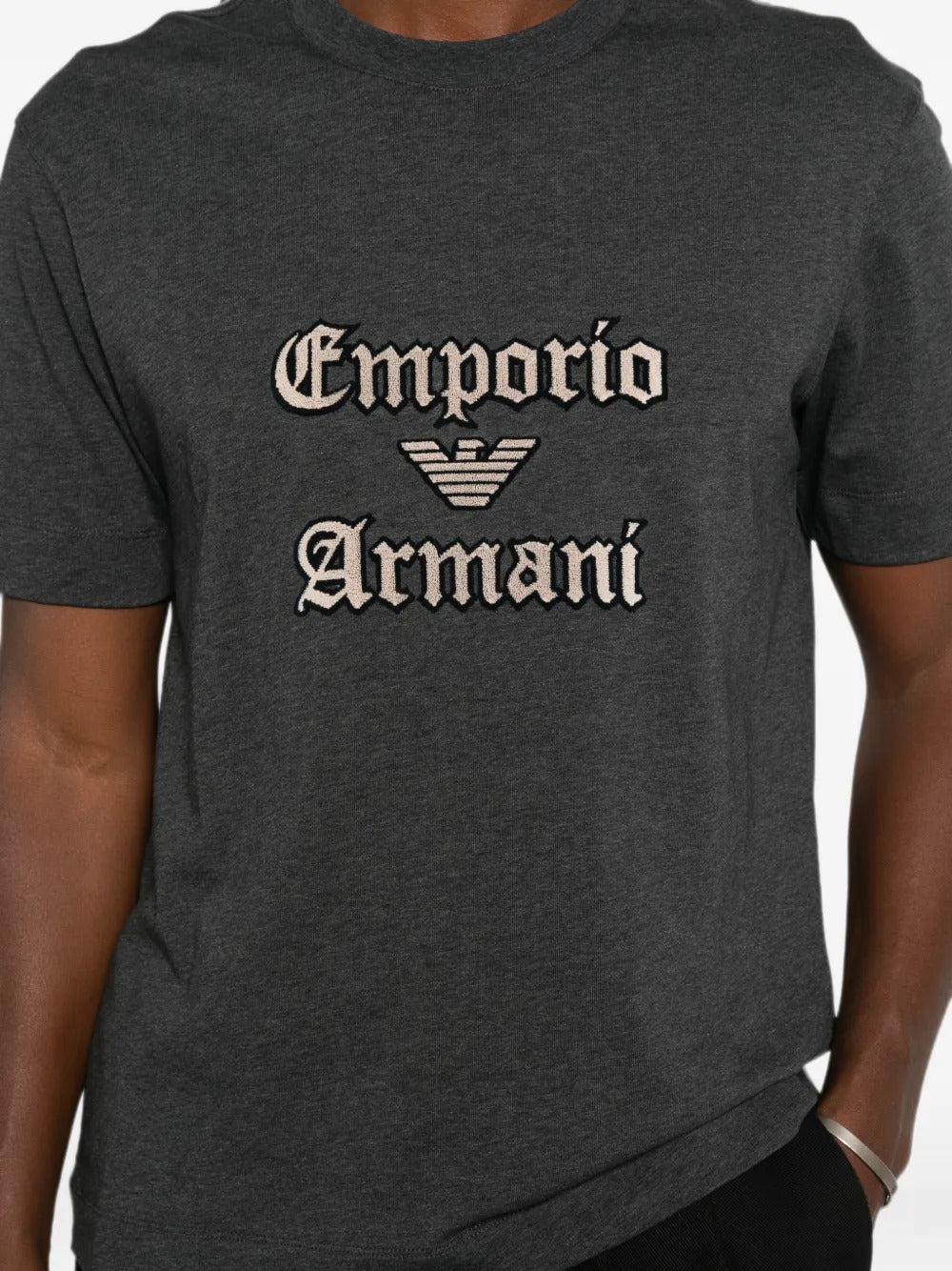 CAMISETA EMPORIO ARMANI LOGO