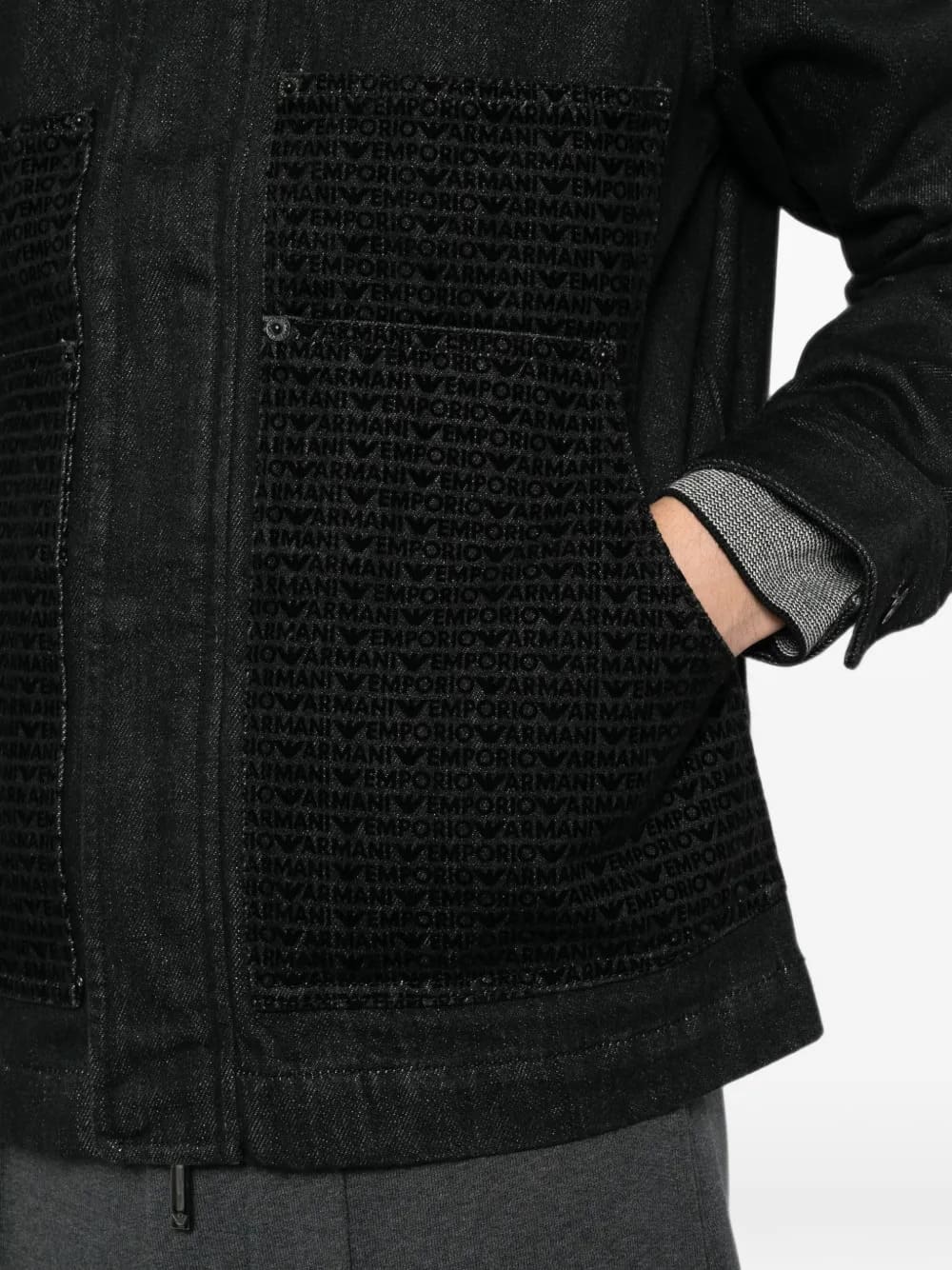 CHAQUETA EMPORIO ARMANI LOGO