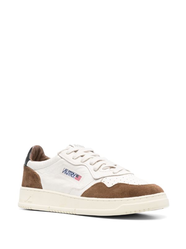 AUTRY LOGO-PATCH LEATHER SNEAKERS